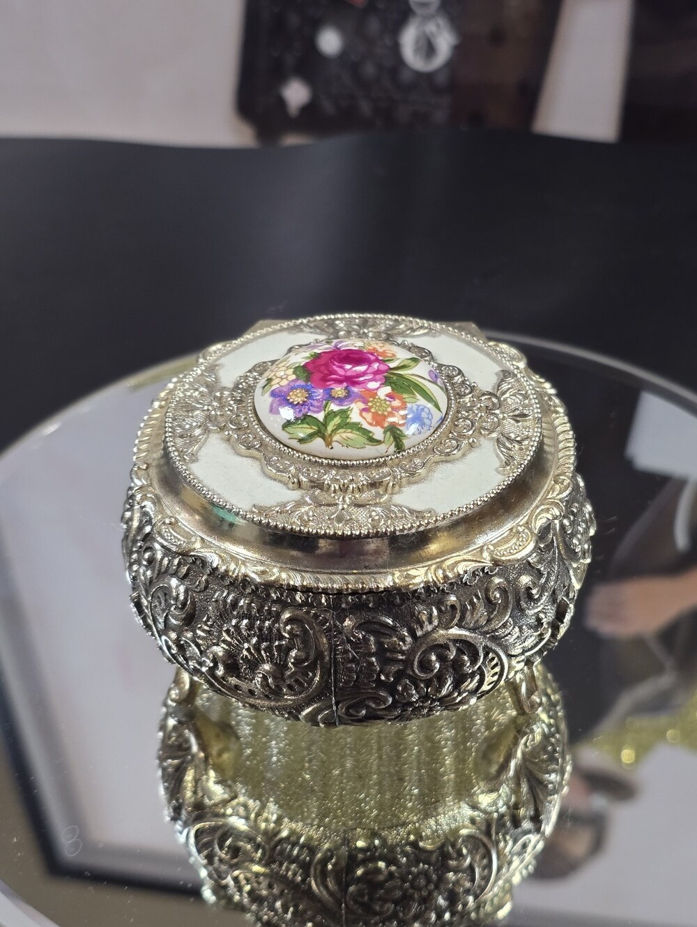 Vintage Bijoux Silver Tone Floral Round Porcelain & Metal Trinket Box
